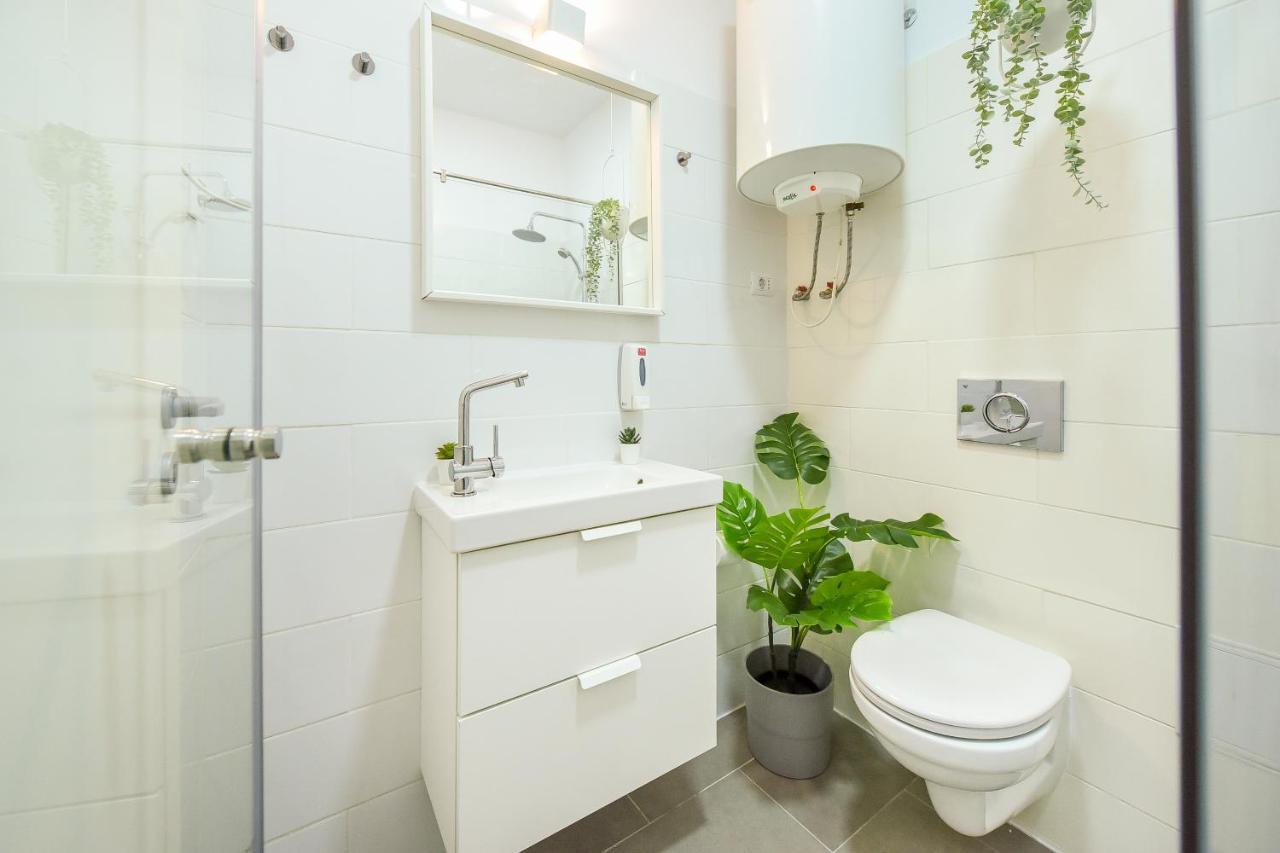 בוקרשט Classy Comfort - Chic Studio On Regina Elisabeta מראה חיצוני תמונה