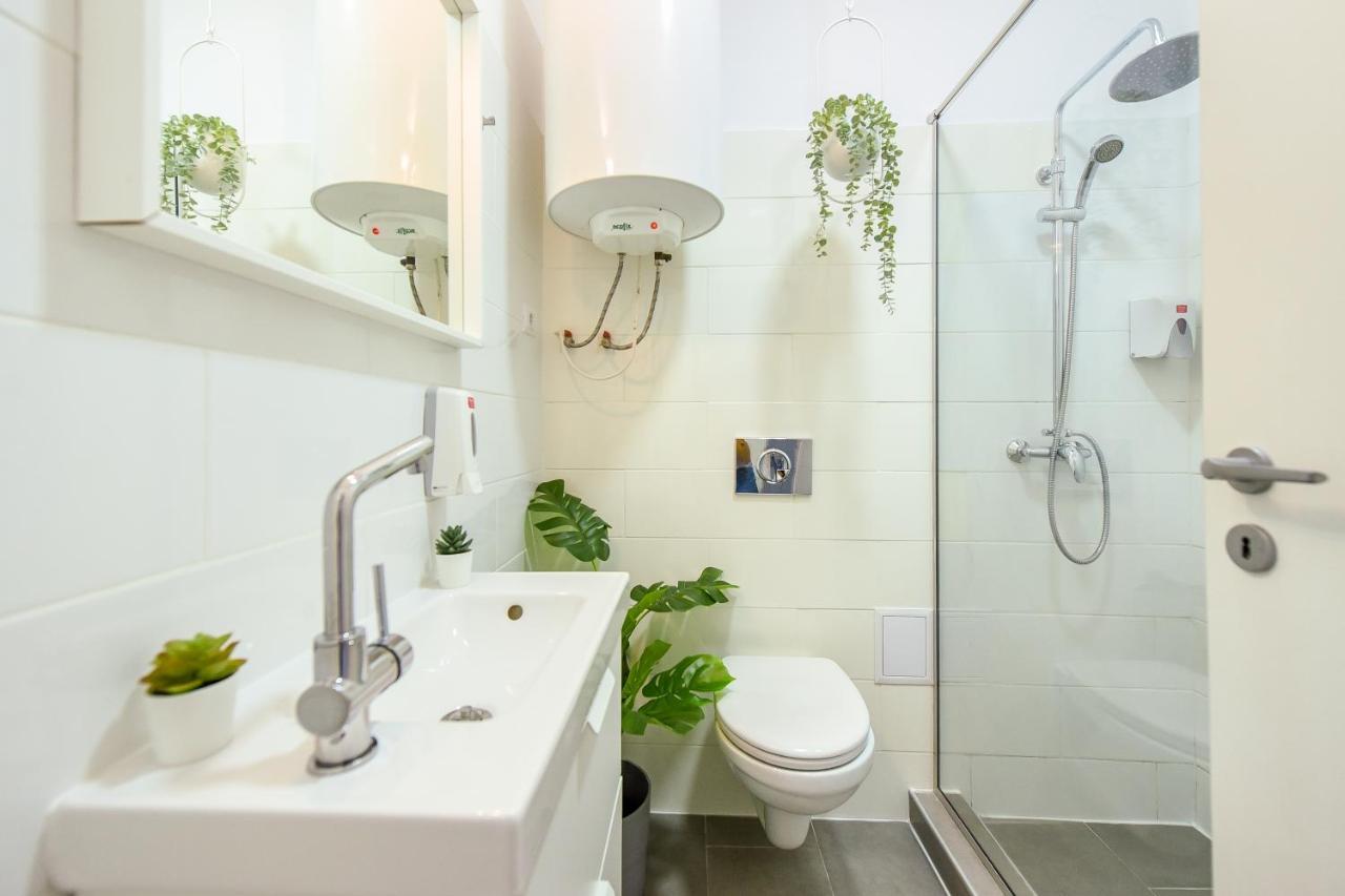 בוקרשט Classy Comfort - Chic Studio On Regina Elisabeta מראה חיצוני תמונה